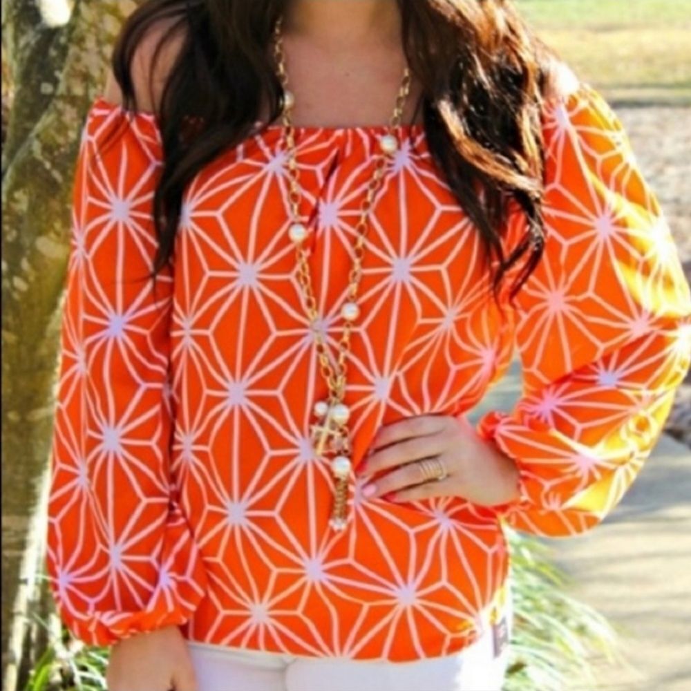 Macbeth Collection Orange White Print Blouse Size Small (6822)